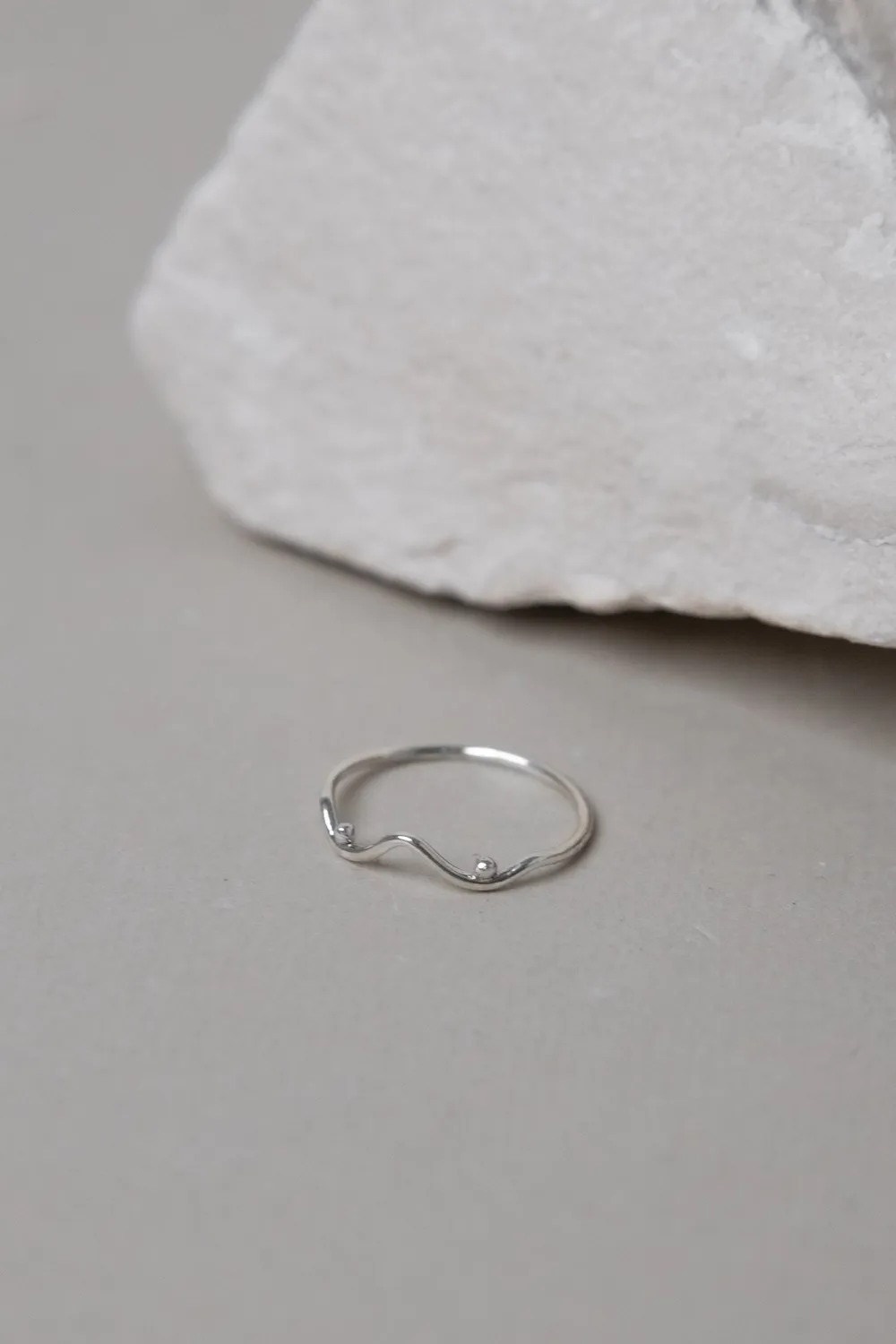 Jyoti Stan Silver anello argento seno misura 52