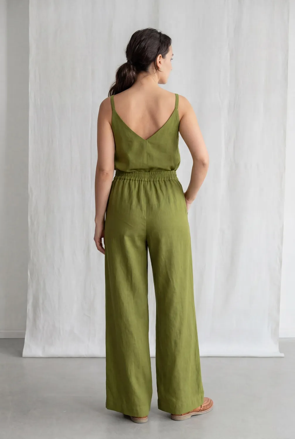 Jyoti Jayan pantaloni basil in cotone bio ampi