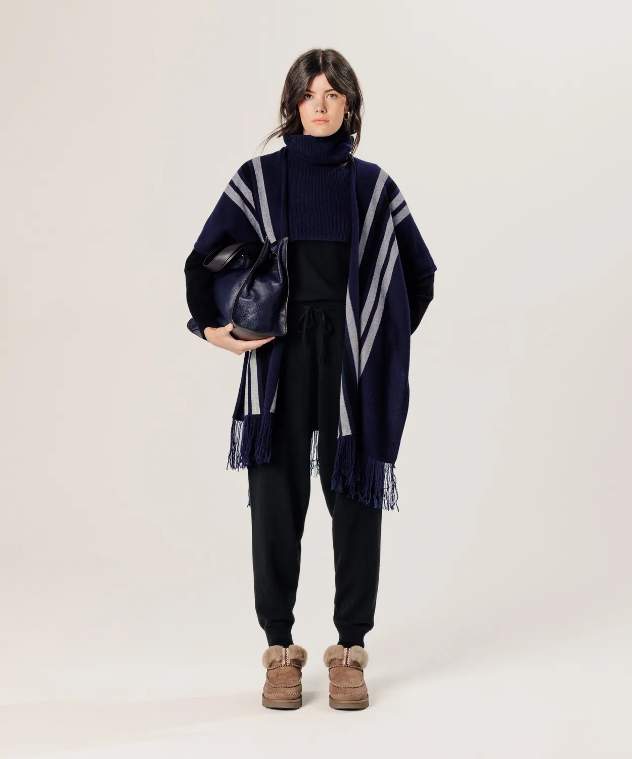 Rodier Stola in cashmere blu navy frange 2 strati