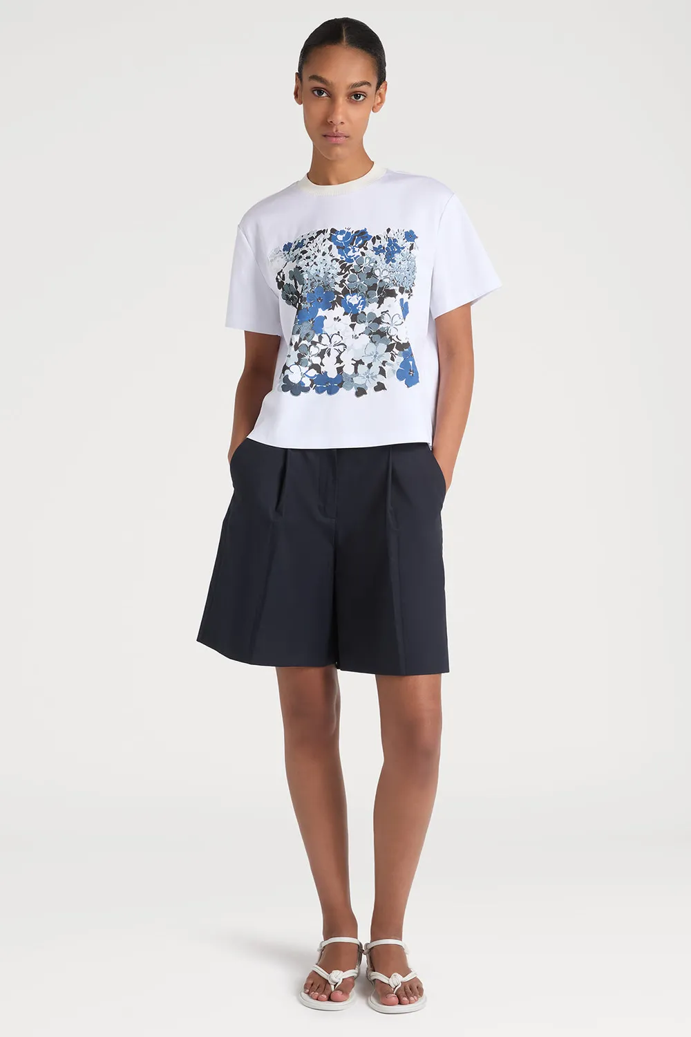 PORTS Petal Print t-shirt bianca stampa floreale