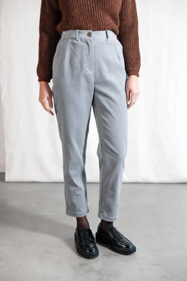 Jyoti Suhrut pantaloni velluto cotone nebbia