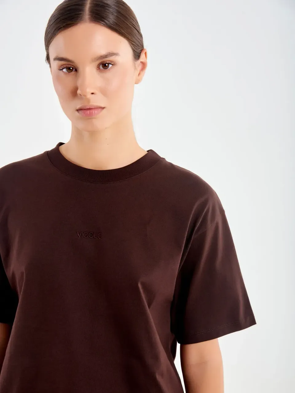 Vicolo T-Shirt Fondente Cropped con Ricamo t-shirt cotone
