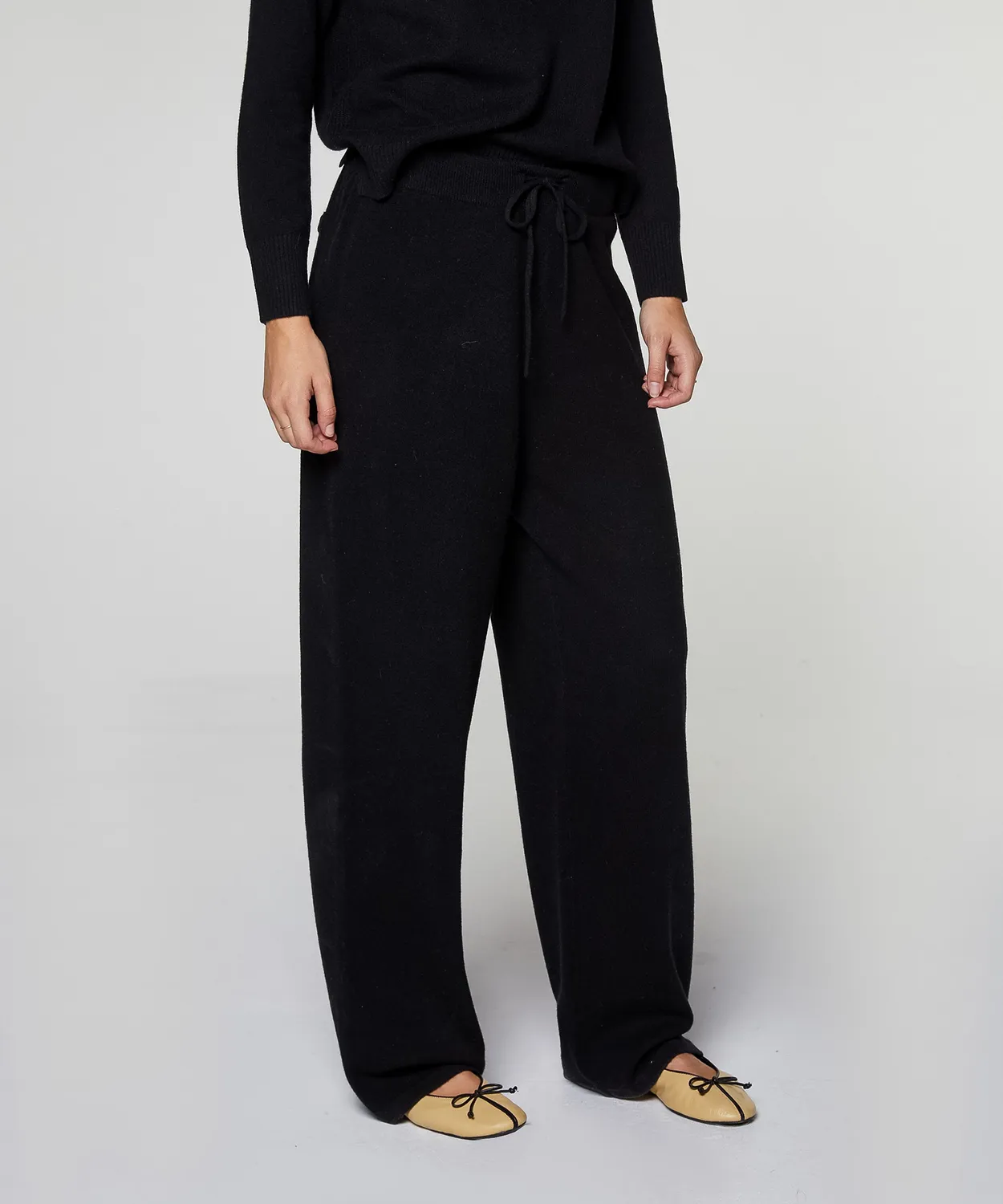 Rodier pantaloni larghi cashmere neri donna caviglia