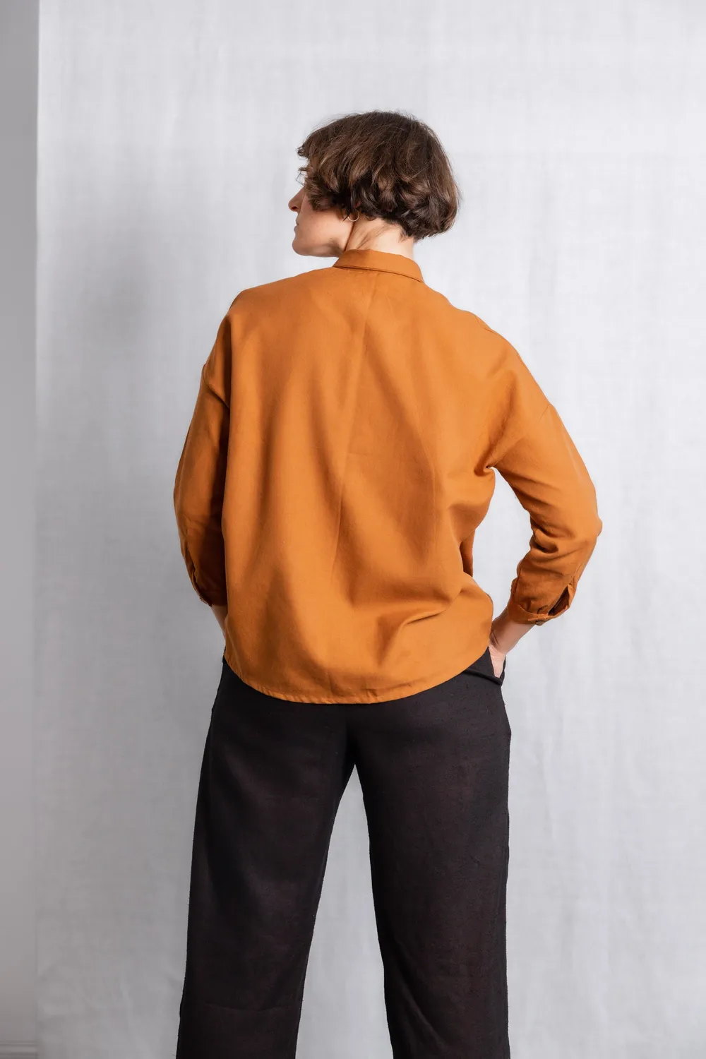 Jyoti Mayank Hazelnut camicia nocciola cotone
