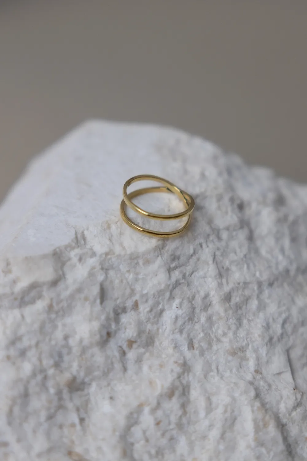 Jyoti Karana anello in ottone lucido