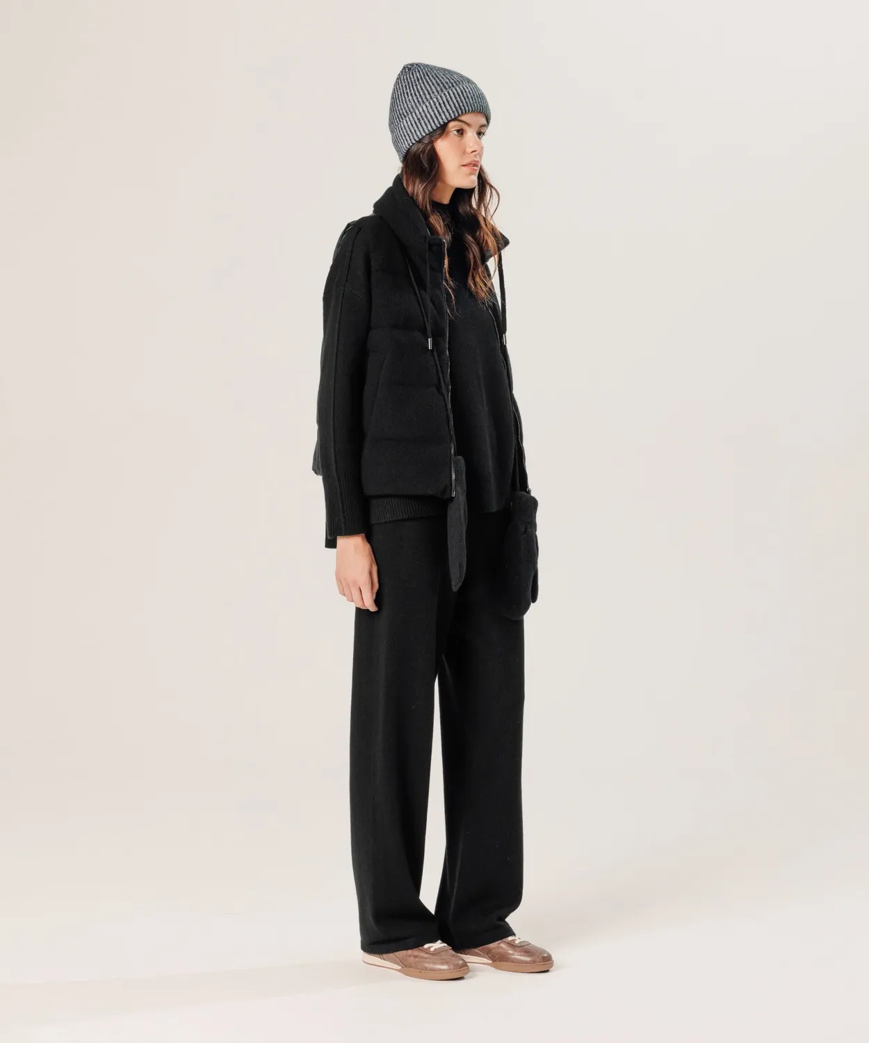 Rodier piumino smanicato cashmere nero trapuntato