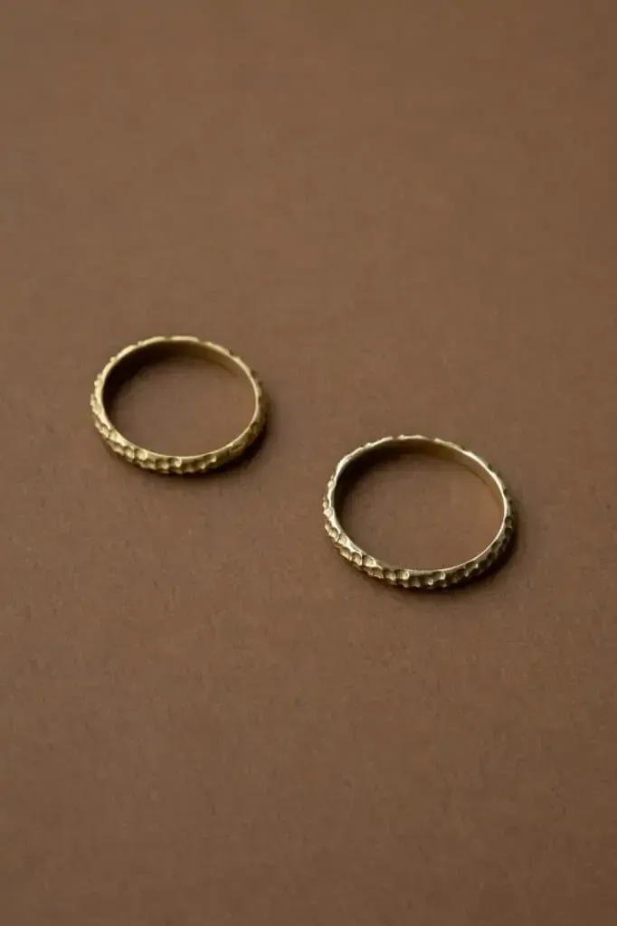 Jyoti - Fair Works Binduu anello ottone martellato
