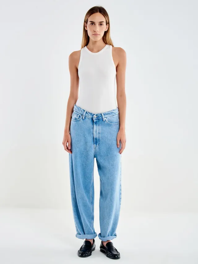 Vicolo Laila jeans relaxed blu lyocell con risvolto
