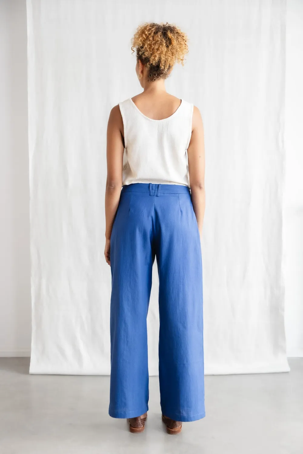 Jyoti Meghana pantaloni cotone bio cobalto larghi