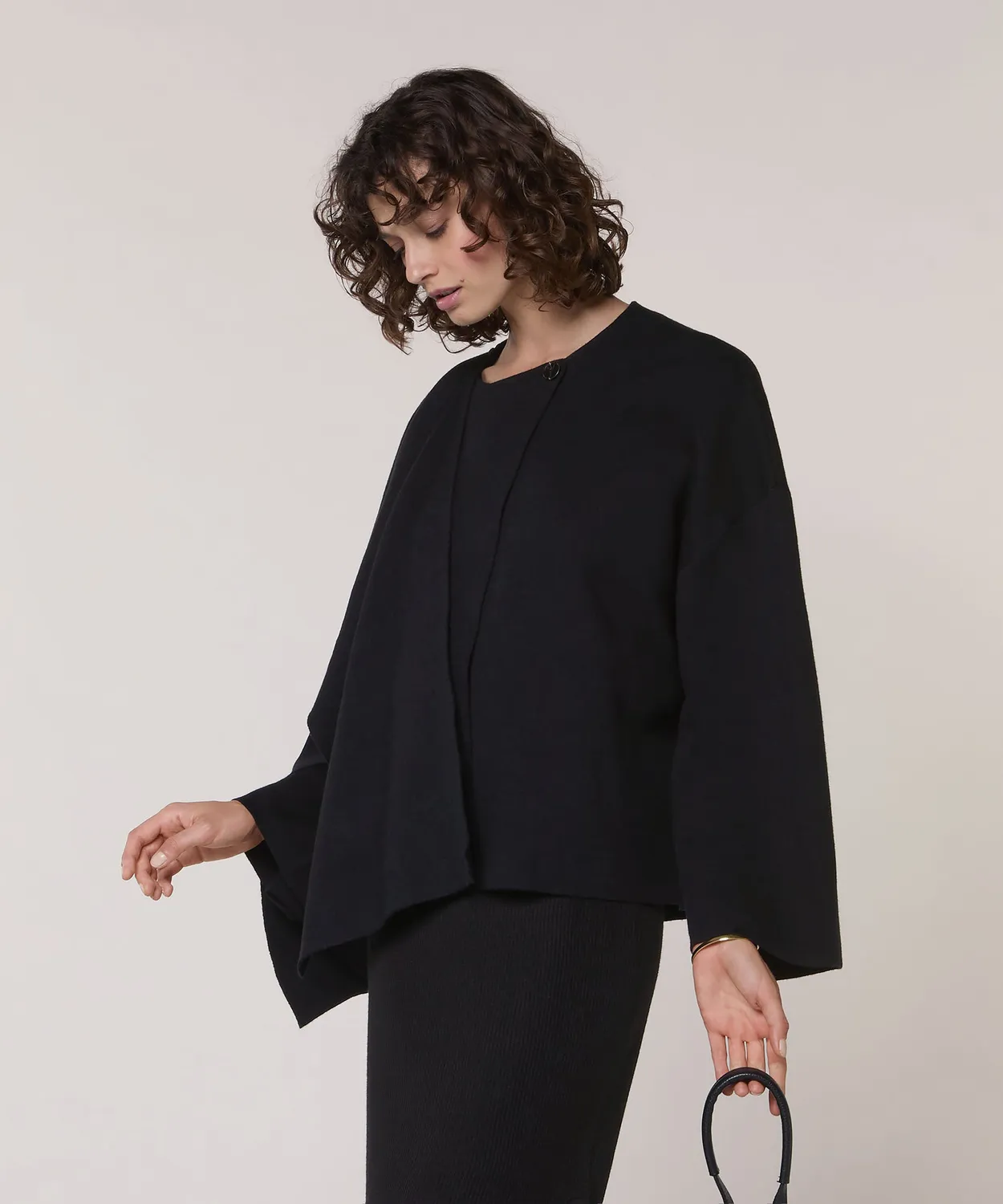 Rodier Mantella maglia nera scollo rotondo