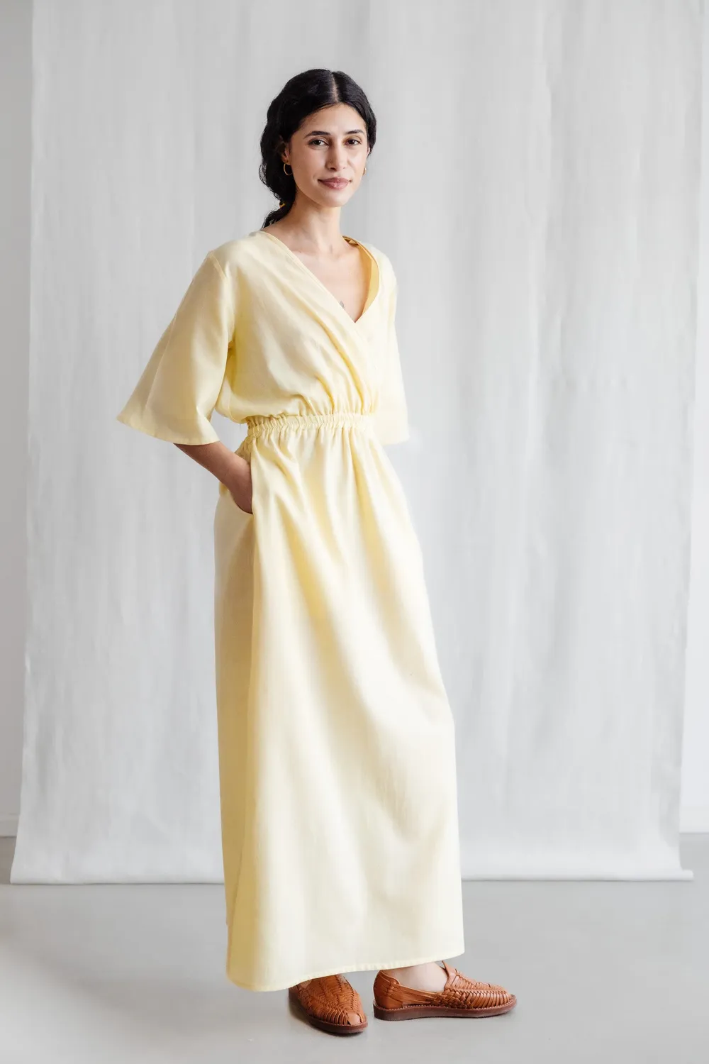 Jyoti Fair Works Vaasi abito cotone giallo limone spacchi