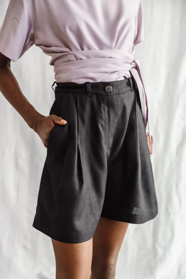 Jyoti - Fair Works Kamalia shorts neri canapa tencel